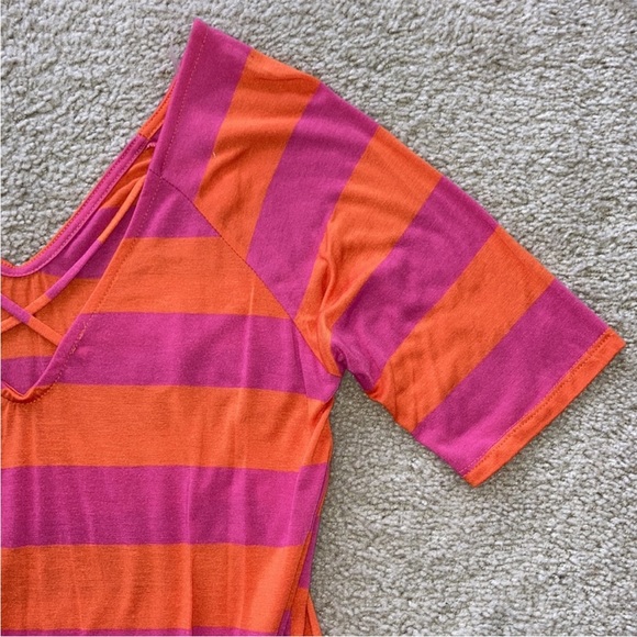 Pink & Orange Stripe V Neck Top - Picture 3 of 5